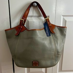 Like new Medium Valerie D&B bag.